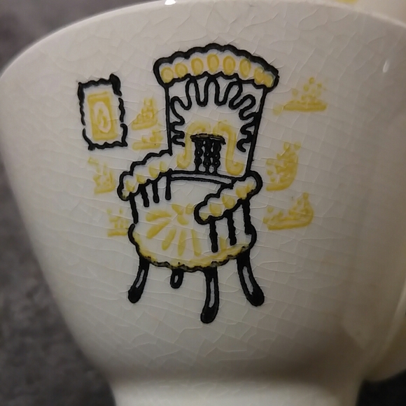 4 Vintage White Tea Cups Yellow Kitchen Chair Set - Picture 2 of 3